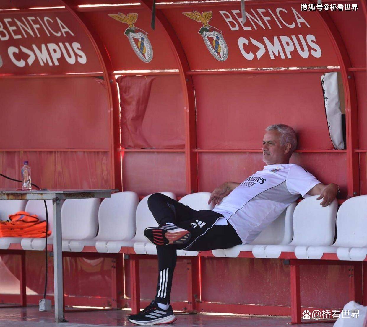 埃因霍温对阿贾克斯的比赛结果