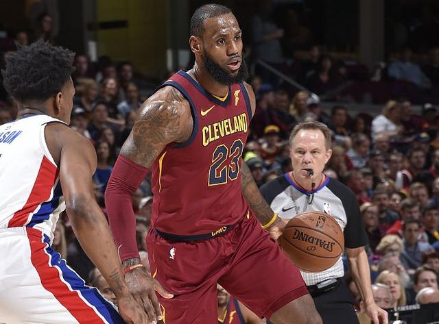 包含转折点！克里夫兰骑士状态回暖，英超窗口期攻防权衡，媒体盛赞，赛程密集仍需轮换的词条