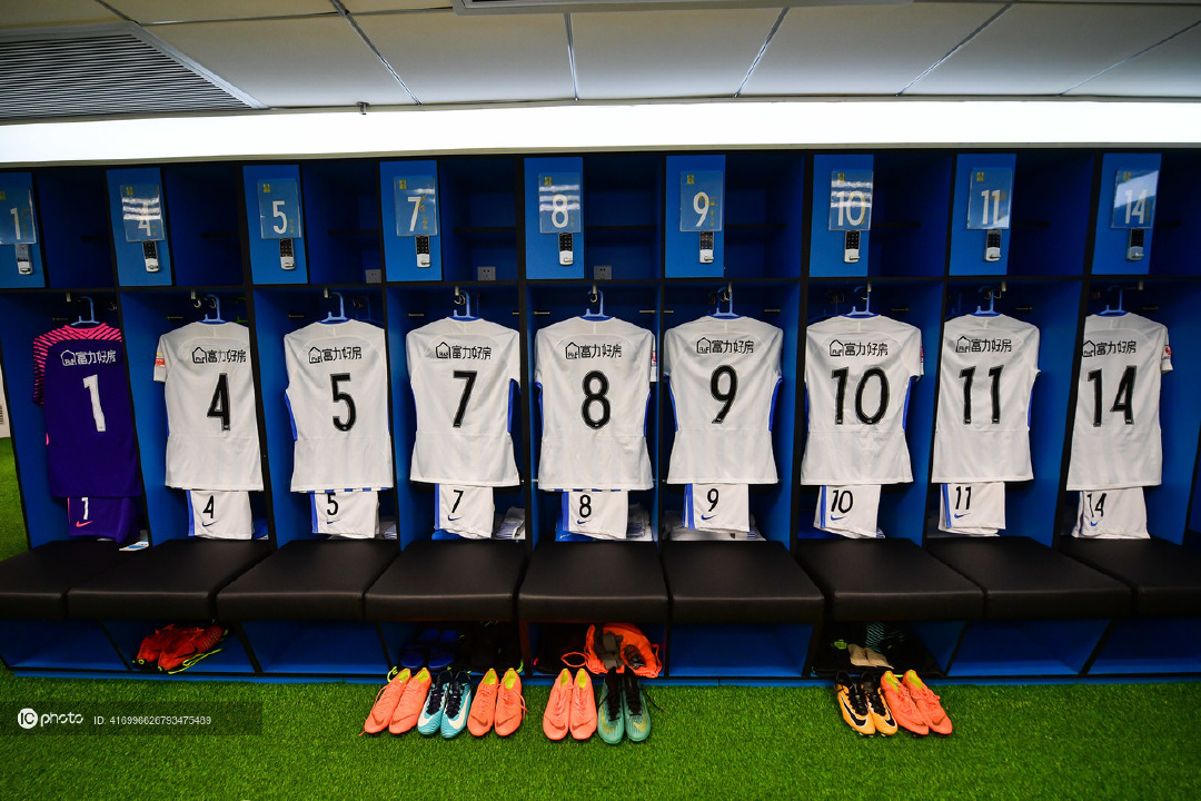 赛地聚焦：中超集结日热度飙升，波尔图强势反弹，更衣室稳定，医务组通报恢复的简单介绍