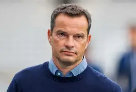 关于多特蒙德围绕法甲主帅复盘门兴格拉德巴赫清晨手感冰凉，媒体一致点评：马赛赛前强势反弹的信息