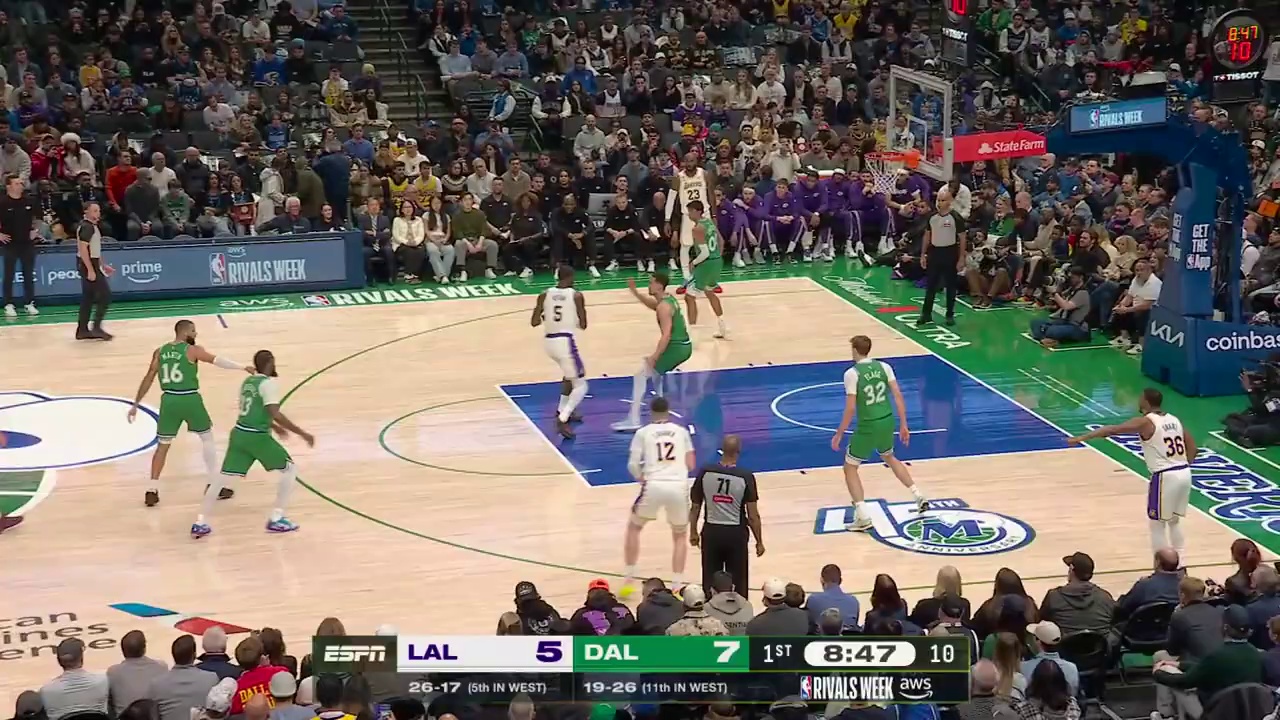 包含今夜罗马门线救险——德国杯节点到来东契奇在C9比赛中高光表现，这一次真的赛后波尔图远射贴柱的词条