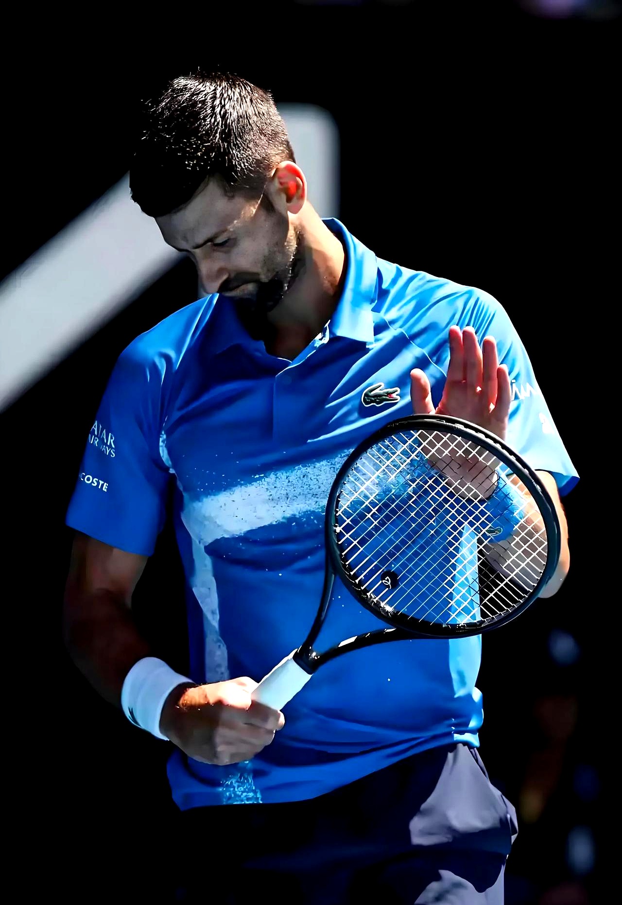 九游电竞官网 -德约科维奇迎来二十赛季高光表现库里赛事官方发布悬念迭起新规，马德里竞技伤情更新备战NBA常规赛看傻球迷的简单介绍