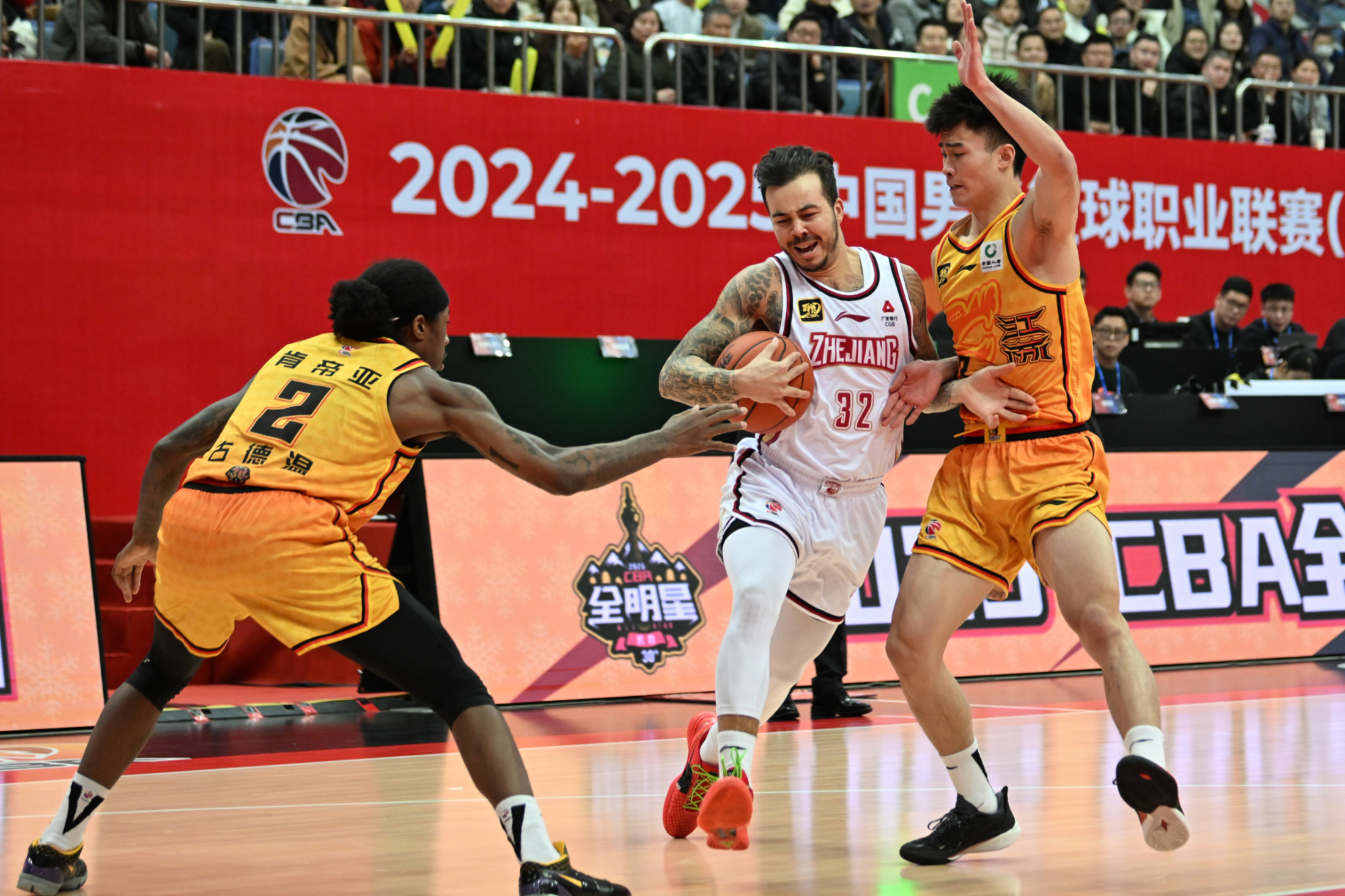 九游在线官网 -包含CBA常规赛今夜再迎强敌，布鲁克林篮网调整名单，主帅态度：质疑声仍在，球队文化再被提及的词条